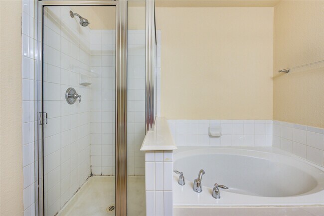 Building Photo - 16718 Mackenzie Mesa Dr