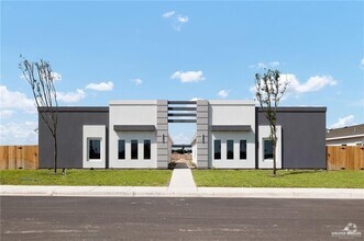 Building Photo - 4220 Walnut Ave
