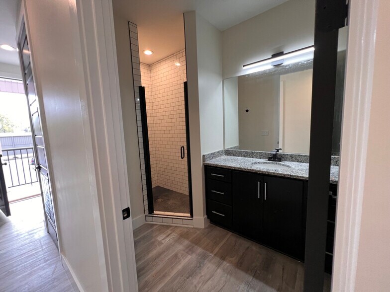 Building Photo - 508 Chestnut St