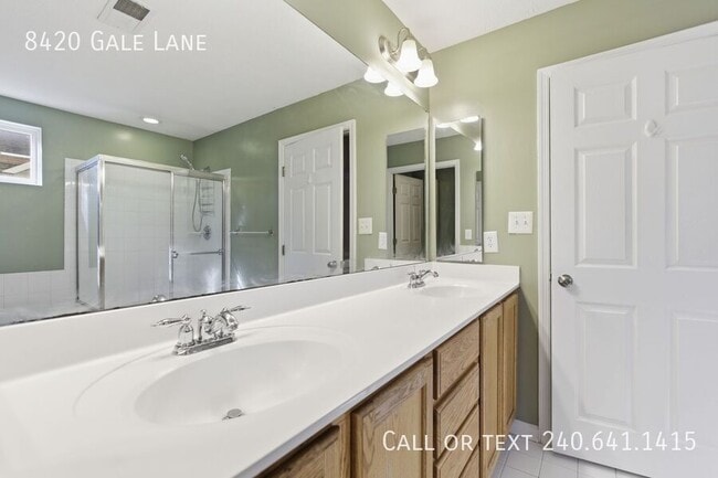 Building Photo - 8420 Gale Ln