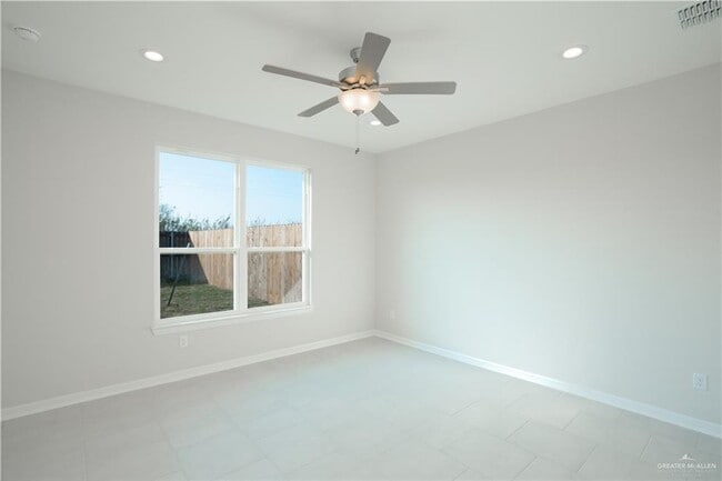 Building Photo - 28 N 15th St