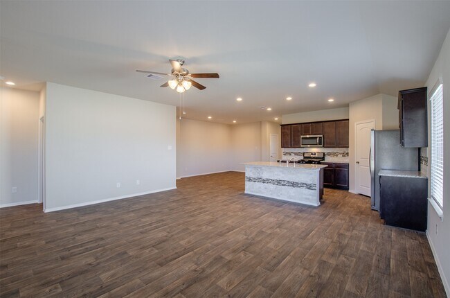 Building Photo - 13966 Fort Ward Way