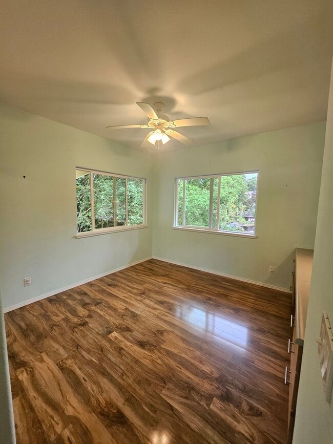 Building Photo - Beautiful 3 Bedroom Home in Upper Kaumana