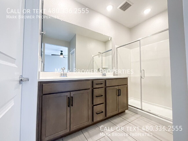 Building Photo - 761 E Furness Dr