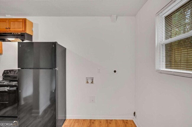 Building Photo - 1903 Whitehall Forest Ct SE