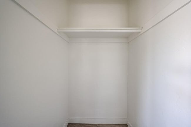 Building Photo - 2816 N 33rd Pl