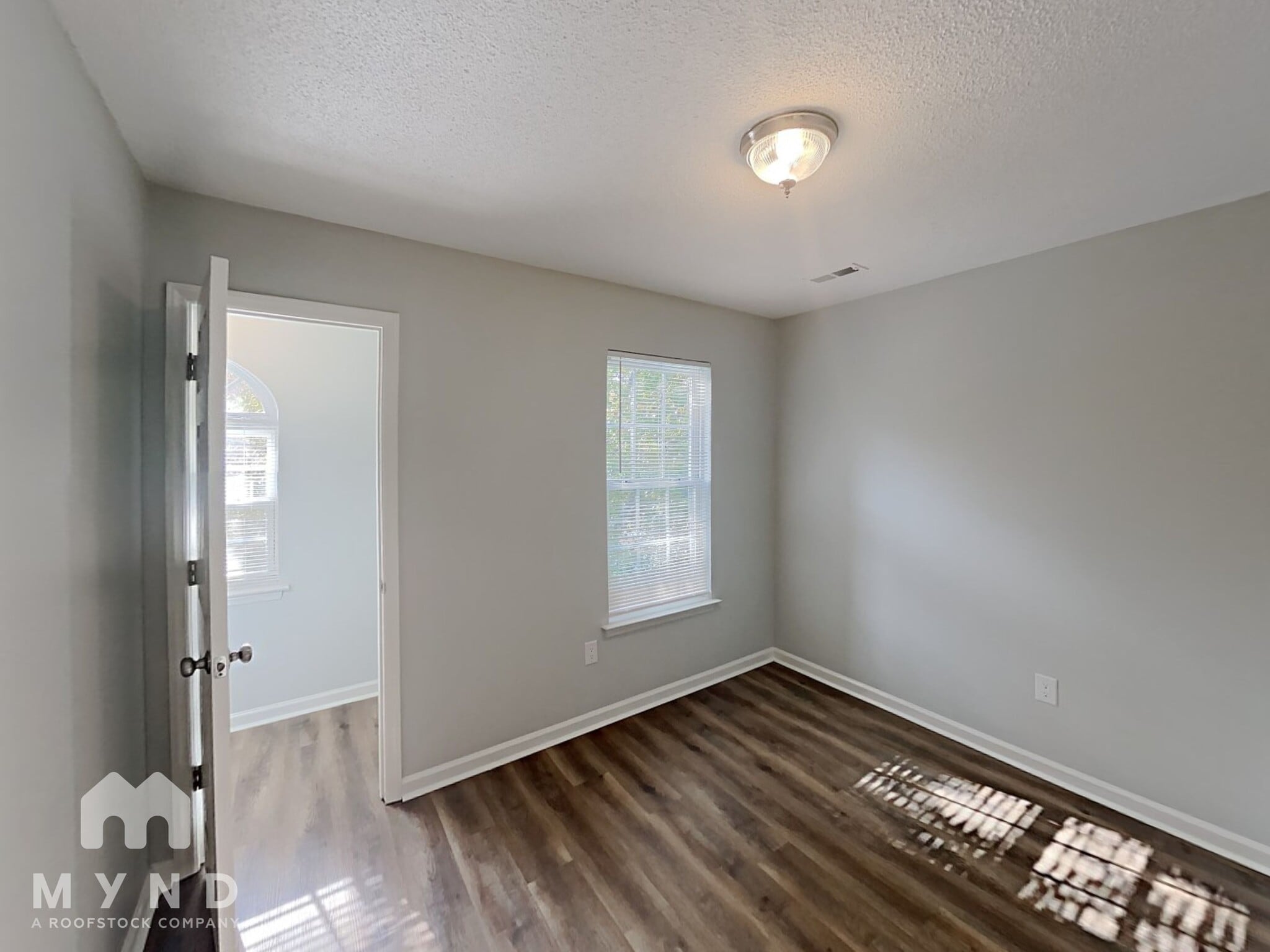 Building Photo - 6 Yorkfield Ct