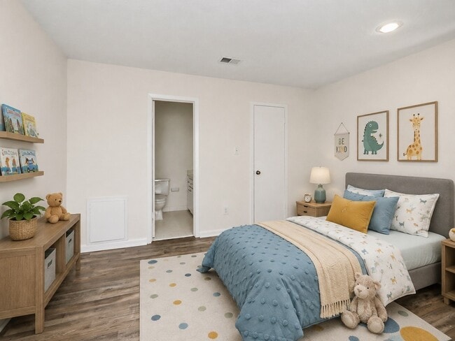 Building Photo - 20315 Sunny Shores Dr
