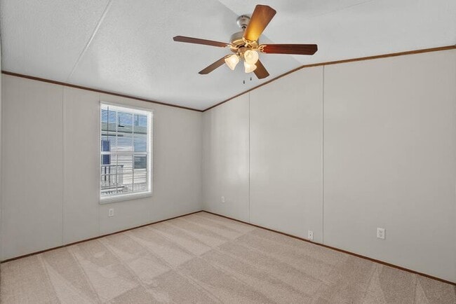 Building Photo - 2012 St Thomas