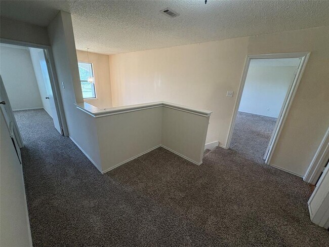Building Photo - 1367 Lakeside Loop