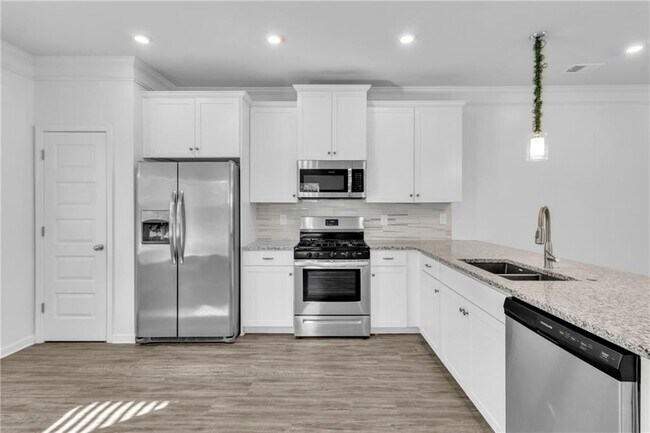 Building Photo - 5108 City Walk Dr