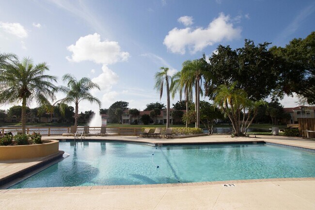 Building Photo - 4767 Via Palm Lakes