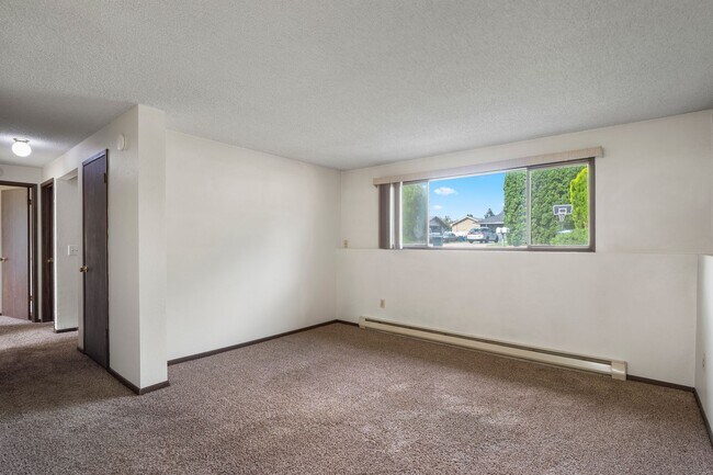 Building Photo - 10512 E Augusta Ave