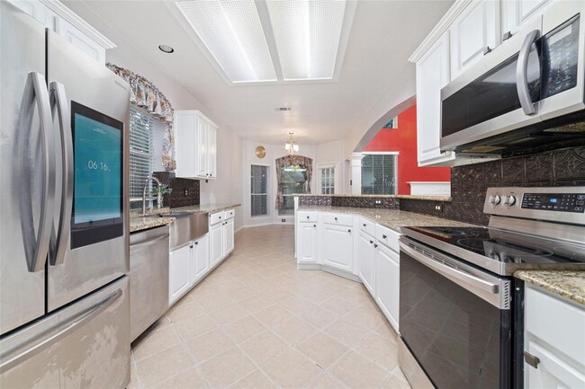 Building Photo - 10711 Castle Hills Ct