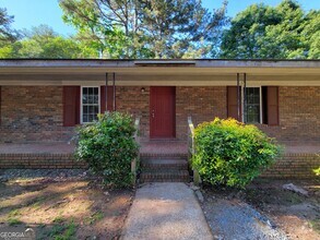 Building Photo - 357 Emily Cir