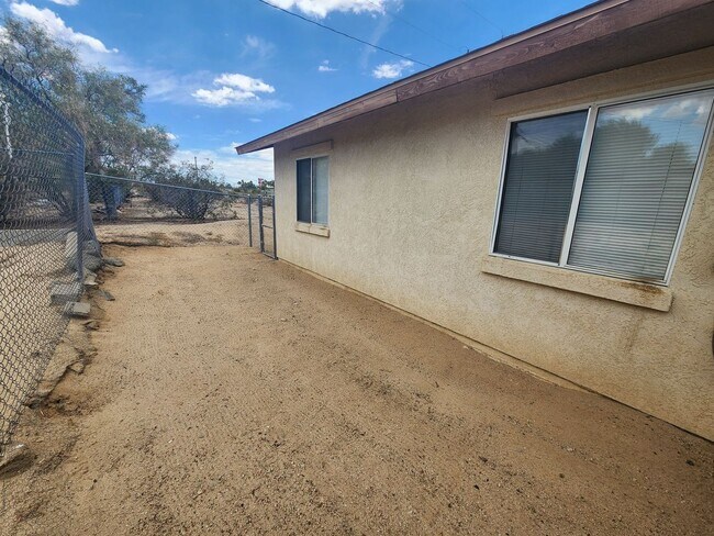 Building Photo - 6306 Athol Ave