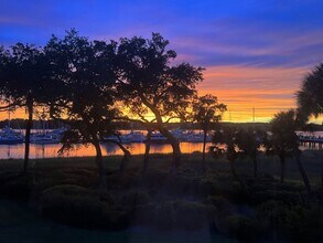Building Photo - Furnished Waterfront Condo in Hilton Head Plantation - Mariners Pt
