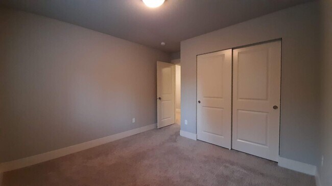 Building Photo - Magnificent Gig Harbor 4 Bed Home For Rent