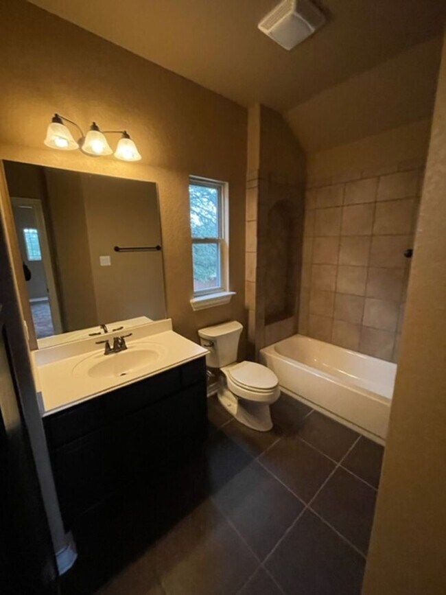 Building Photo - Beautiful Two-Story Stone Home in Desirable Kallison Ranch - West San Antonio off North Culebra Rd