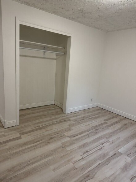 Building Photo - 437 E 1070 S