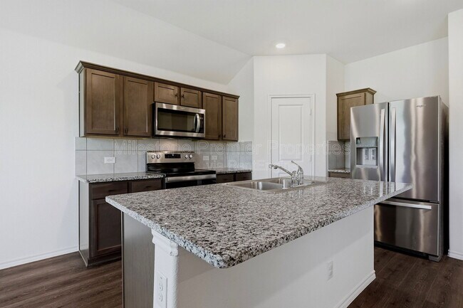 Building Photo - 3311 Brookstone Dr