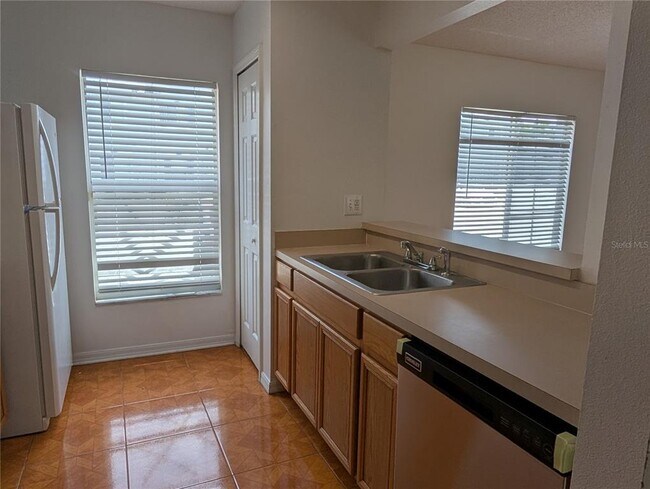 Building Photo - 4110 Waterside Island Ct