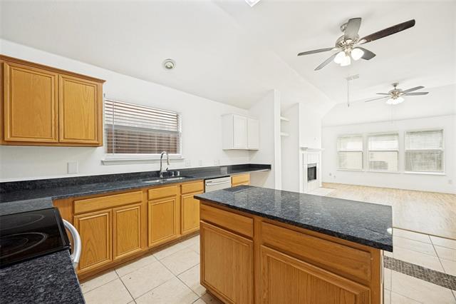 Building Photo - 202 Trenton Dr