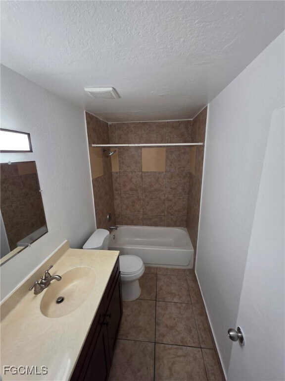 Building Photo - 2148 Dora St