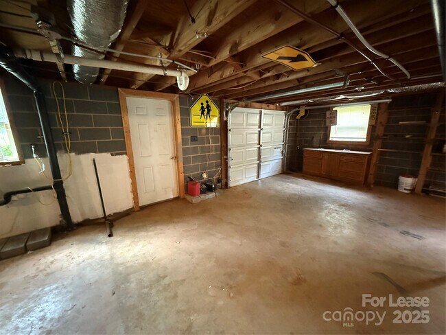 Building Photo - 133 Jo Monni Loop
