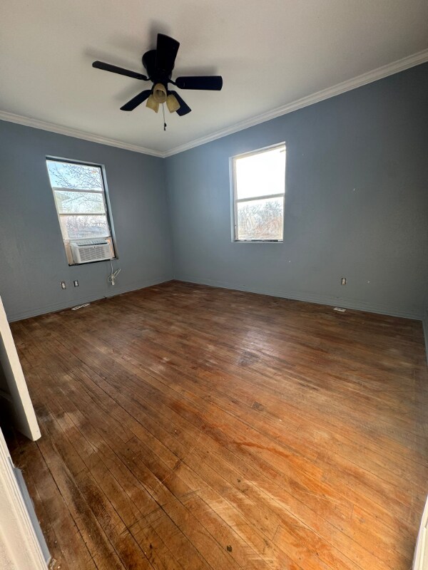 Building Photo - 318 N Montague Ave