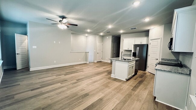 Building Photo - Newly Built Duplex on the Far West Side!