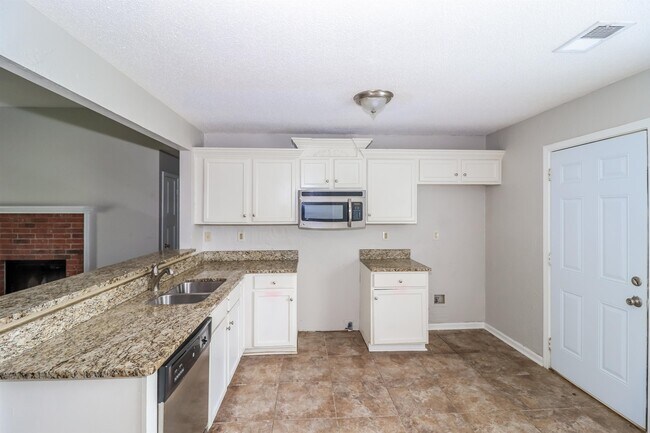 Building Photo - 7095 Presmond Rd