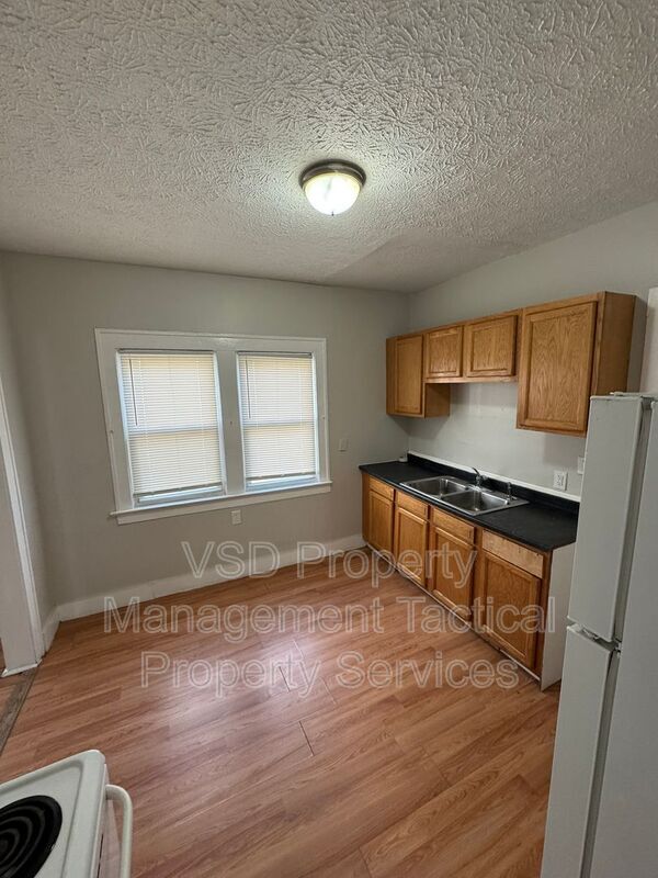 Building Photo - 13436 Hartford Rd