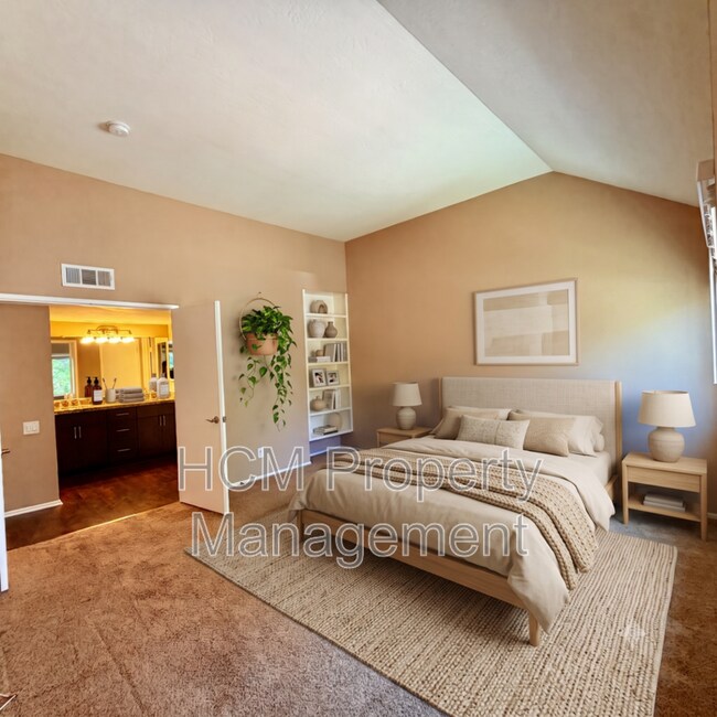 Building Photo - 25761 Le Parc