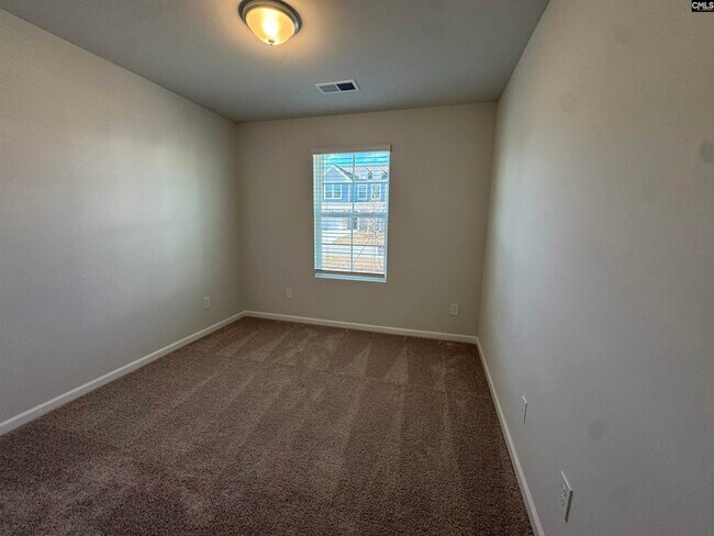 Building Photo - 269 Bangalore Wy