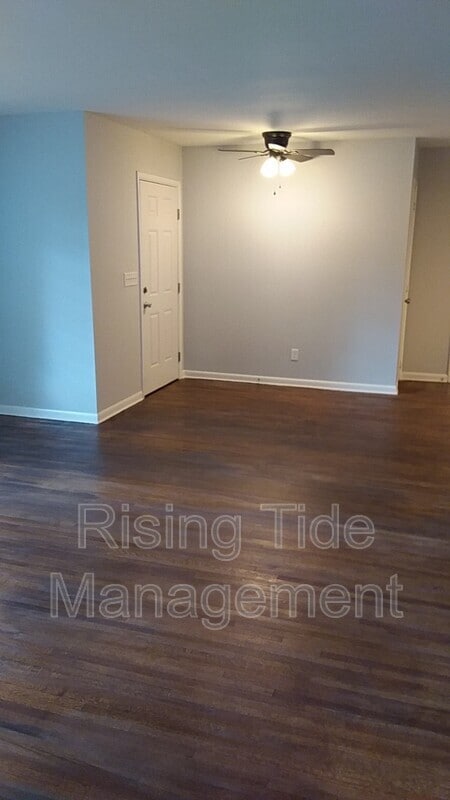 Building Photo - 7016 Briarwood Ln