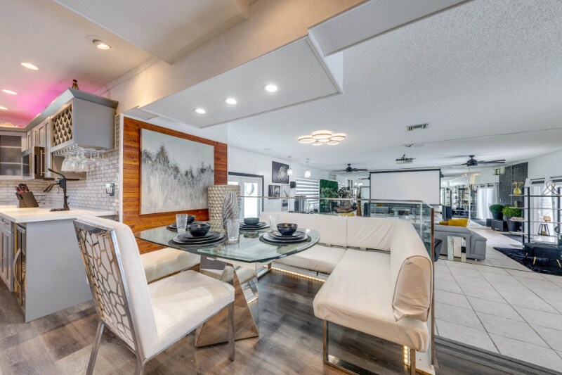 Building Photo - 3609 SW 58th Ave