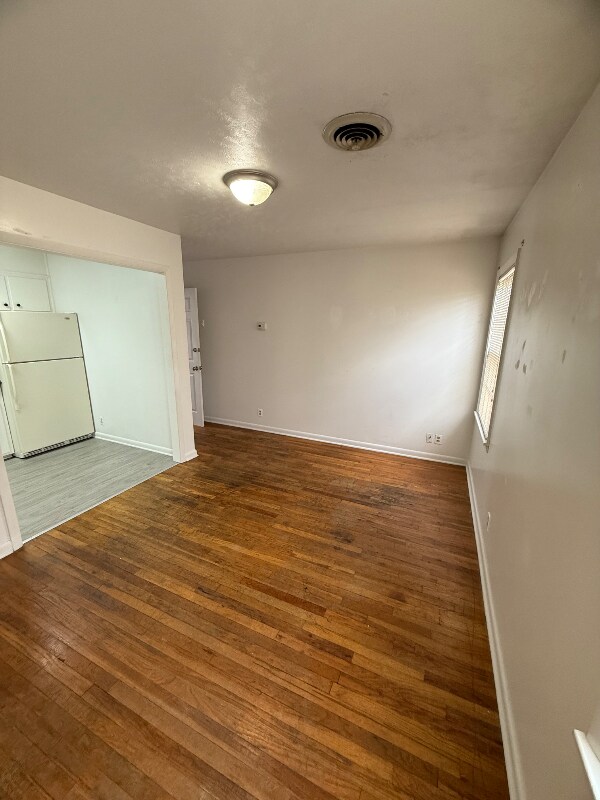 Building Photo - 202 E Washington St