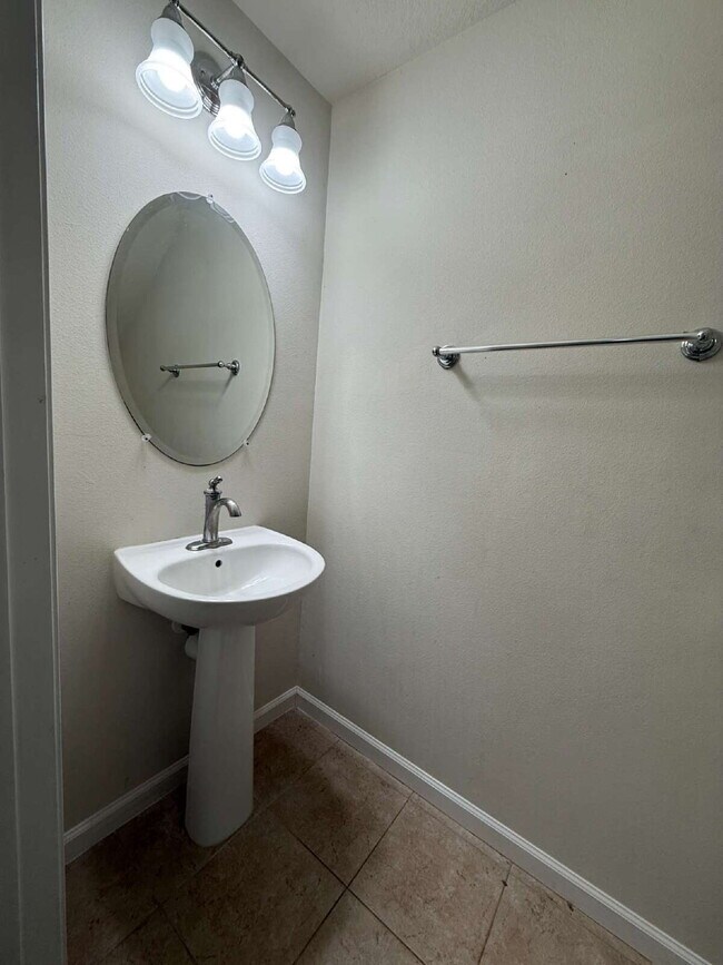 Building Photo - "Stunning Water View Townhouse for Rent in...