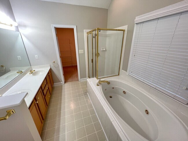 Building Photo - 8207 Morrell Ln