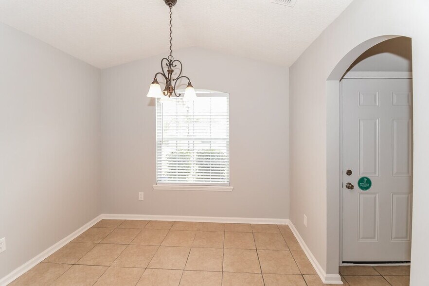 Building Photo - 1566 Hope Valley Dr