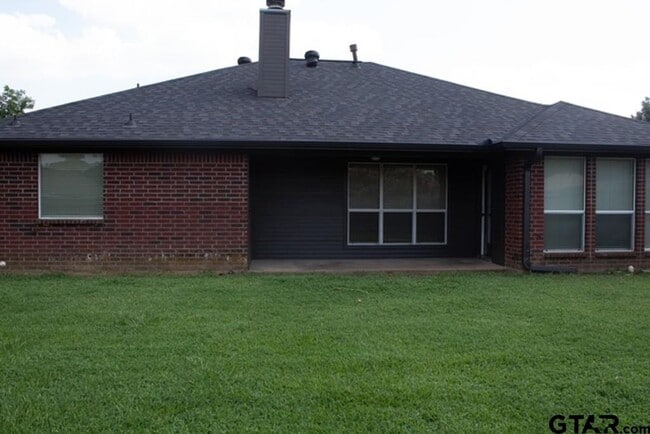 Building Photo - 11380 Derby Dr