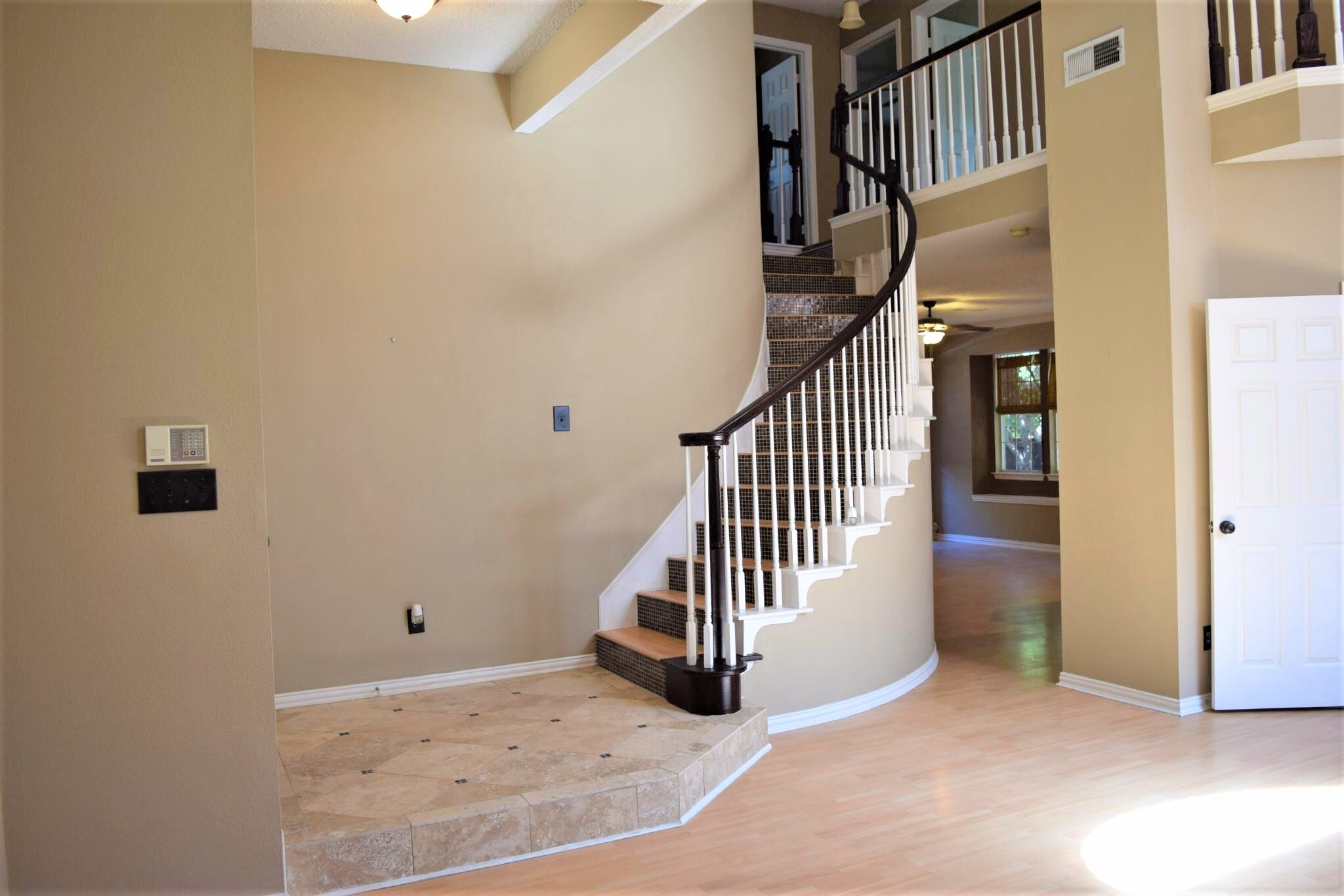 Building Photo - 100 Morning Star Ct