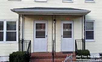 Building Photo - 17 Linden St