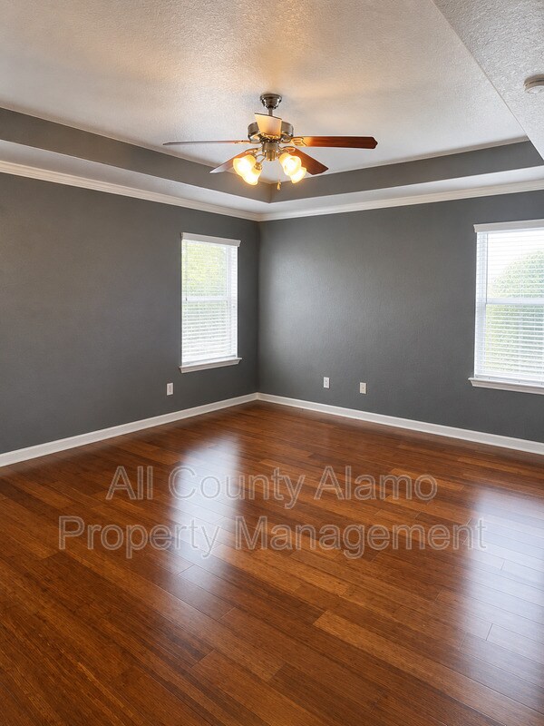 Building Photo - 5565 Saffron Way