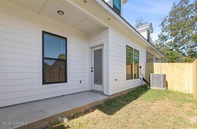 Building Photo - 101 Foster Grove Drive