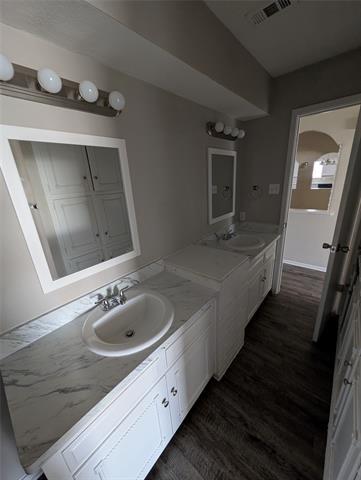 Building Photo - 2009 Ming Dr