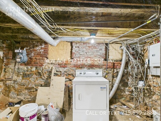 Building Photo - 532 N 32nd St