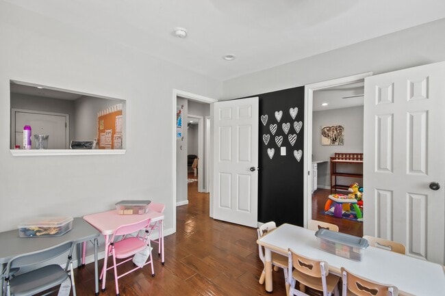 Building Photo - 5302 Treaschwig Rd