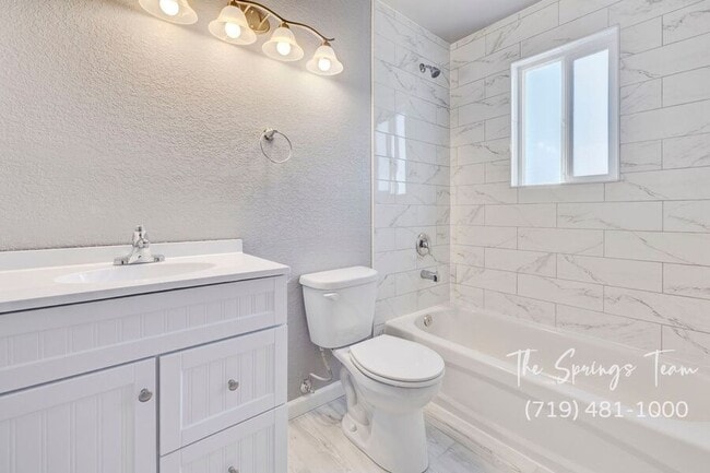 Building Photo - 6460 Bugle Dr